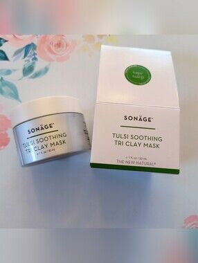 Sonäge Tulsi Soothing Tri Clay Mask — White & Green Skin-Calming Treatment